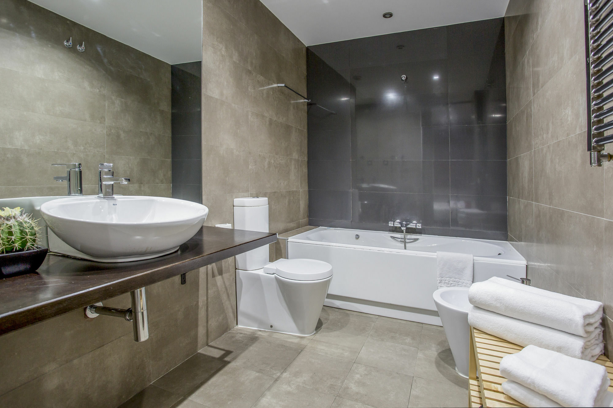 Gran Via Suites Madrid Esterno foto